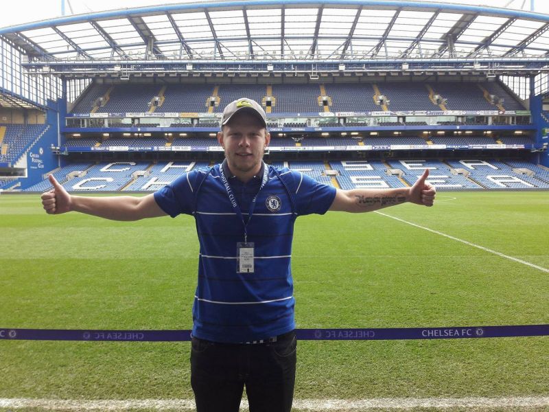 Tomáš Filípek na Stamford Bridge, stadionu londýnské Chelsea.