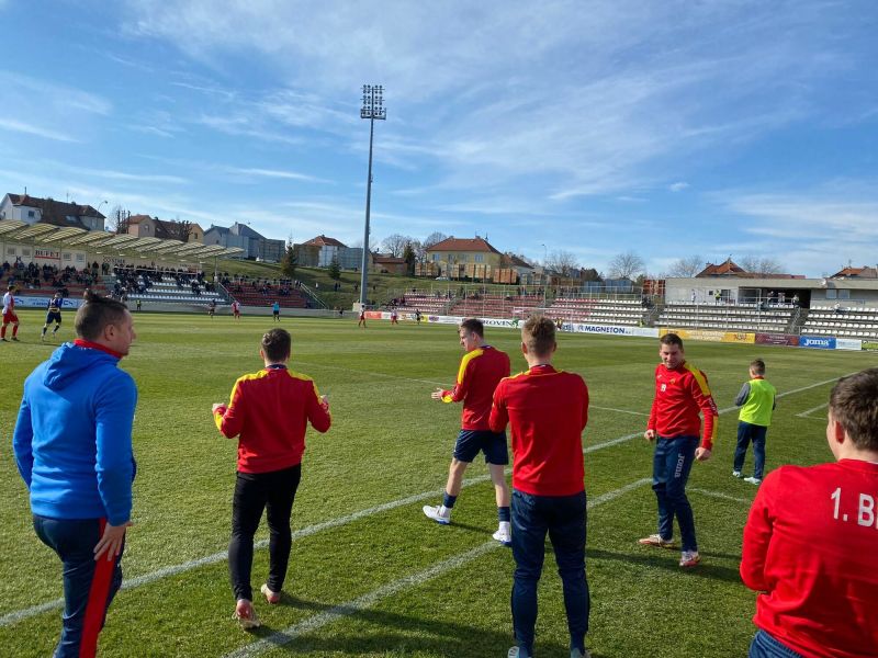 Zdroj foto: https://1bfk.cz/Mojmír Zapletal - Václav Horyna 19. 3. 2022 fotbalunas.cz