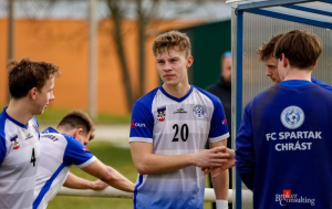 FOTO | Stříbro otočilo zápas v Chrástu, po chybě v rozehrávce rozhodl Ledvina