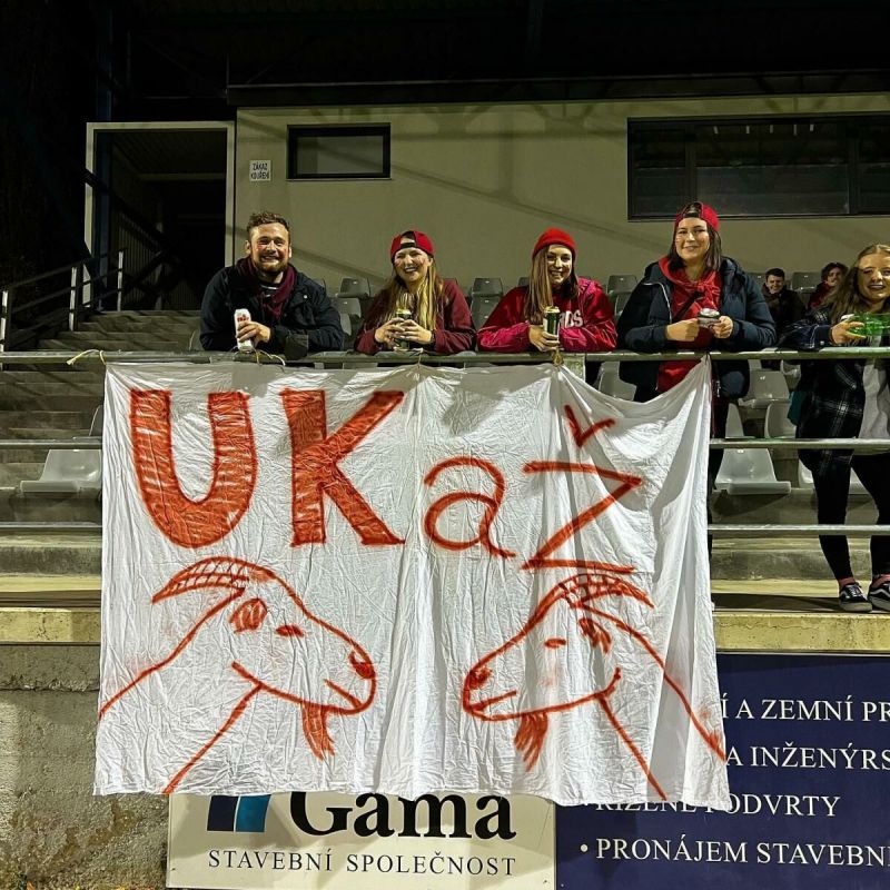 Fans UK; Zdroj: Facebook @univerzitnifotbalovaliga