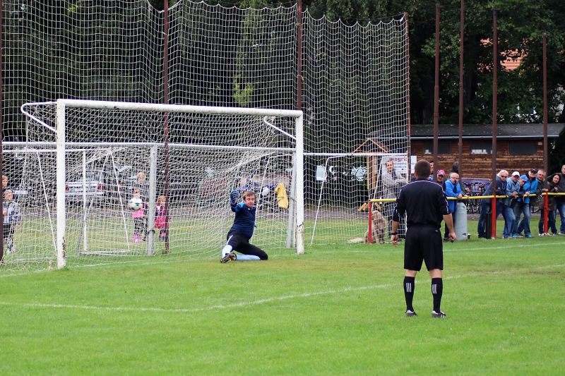 Proměněn pokutový kop. Čechovice vedou 1:0.