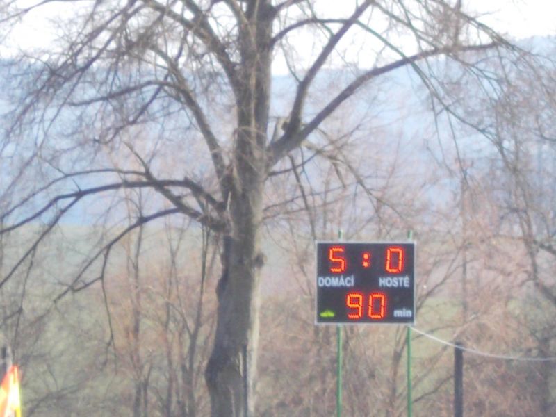 Domácí v prvním jarním zápase poraziy Stonařov 5:0.