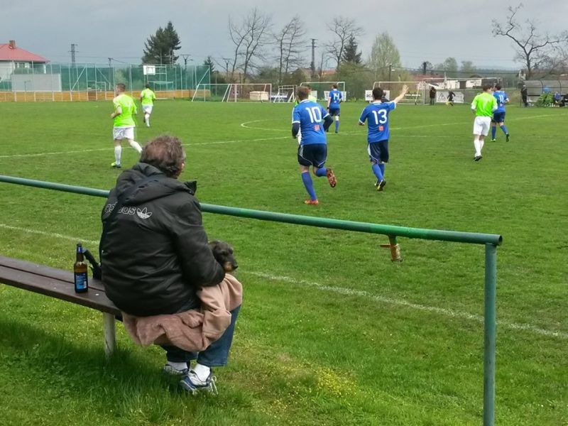 Autor fotek: Facebook Apokalypse Wurst - Groundhopping, Grillgut, Gerstensaft 