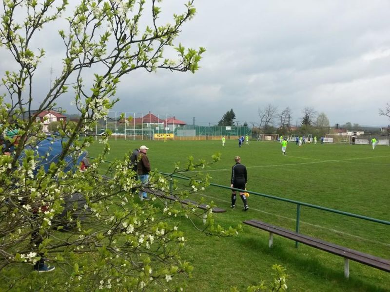 Autor fotek: Facebook Apokalypse Wurst - Groundhopping, Grillgut, Gerstensaft 