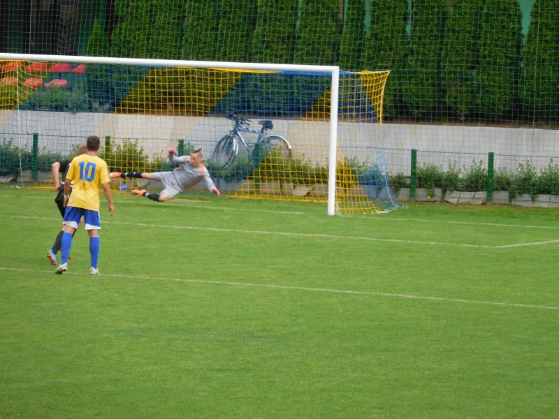 Vedeme 2:1 - i z penalty gól platí