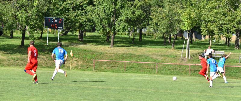 Rychlý únik Jana Dujky po pravém křídle, který vedl k vyrovnání již v nastaveném čase 2.poločasu.  Přestup Honzy z Bílovic se ořechovským vyplácí ..