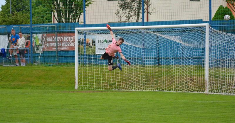 Zdroj foto: sfkvrchovina.rajce.idnes.cz - Václav Horyna 5. 6. 2022 fotbalunas.cz