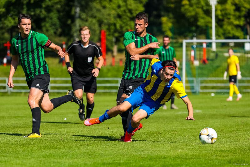 Autor fotek: Mladí sportovci, ze zápasu FC VIKTORIA Mariánské Lázně - FC Rokycany 