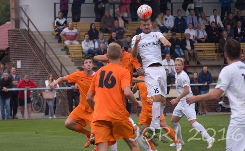 gólová hlavička Velického na 2:0