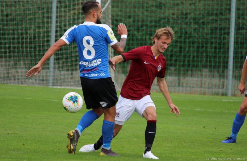 Autor fotek: 1 - 49 AC Sparta Praha, 50 - 145 Karolina Kabíčková 